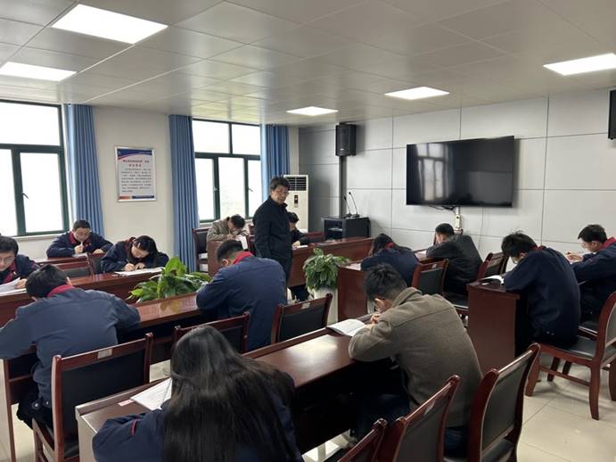 建材公司、檢測公司聯(lián)合開展管理人員業(yè)務(wù)提升考試